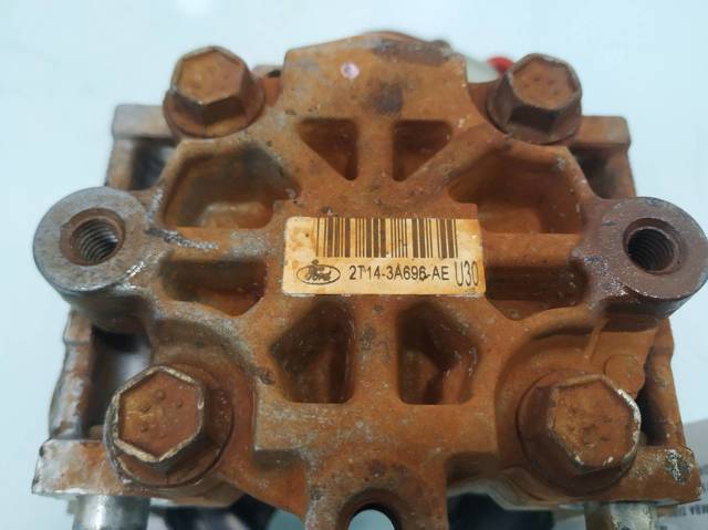 FORD 2T143A696AE Насос гидроусилителя руля (ГУР) в наличии Чернигов