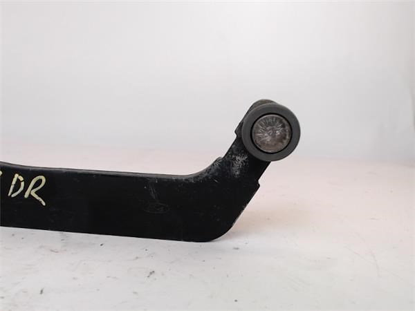 2T14V25000AC Ролик двери боковой (сдвижной) правый нижний купить Каменское