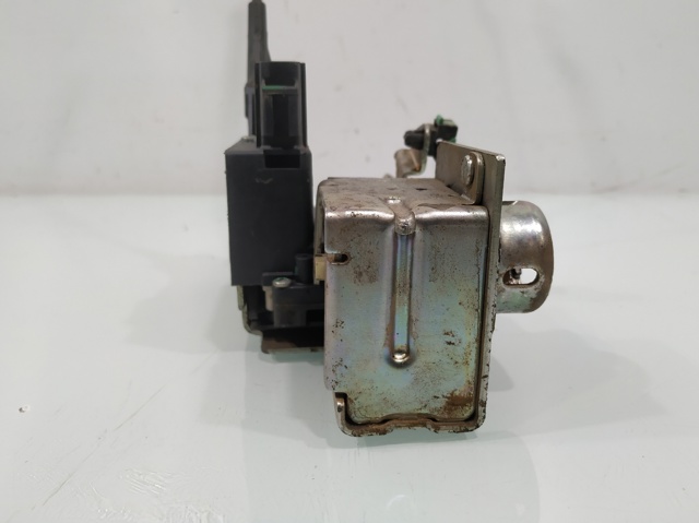 FORD 2T1AV21813AF Замок водительской двери в наличии Сумы