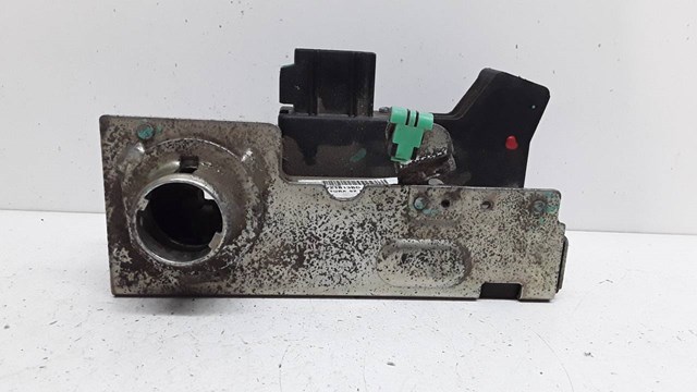 2T1AV21813BG Ford
