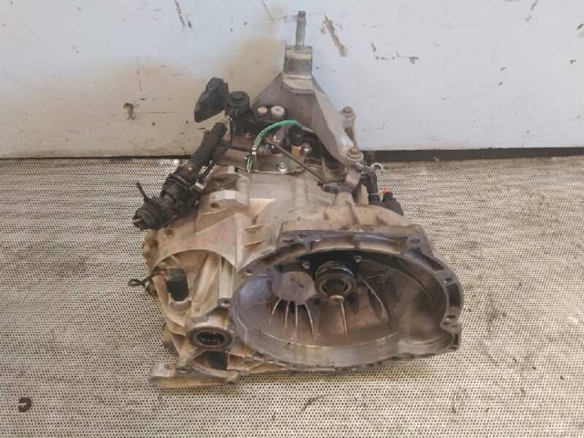 FORD 2T1R7002BF КПП в наличии Черновцы