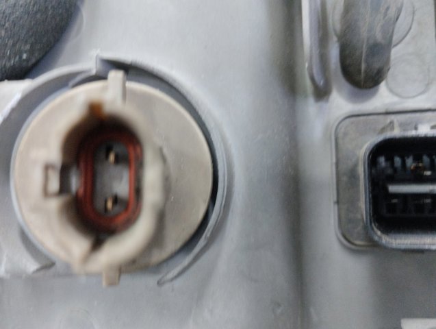 GM 301000783 Левая фара в наличии Черкассы