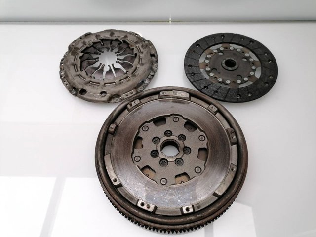 Kit de embraiagem (3 peças) 301010007R NISSAN