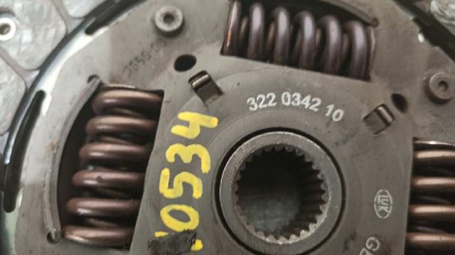 301016758R Renault (RVI)