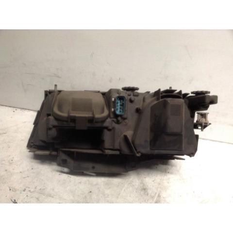 BMW 301043202 Правая фара в наличии Ужгород