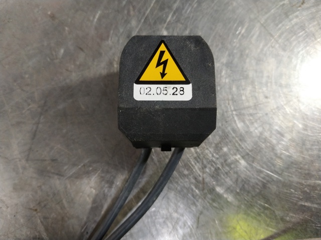 301153272 MERCEDES Правая фара купить в Ровно