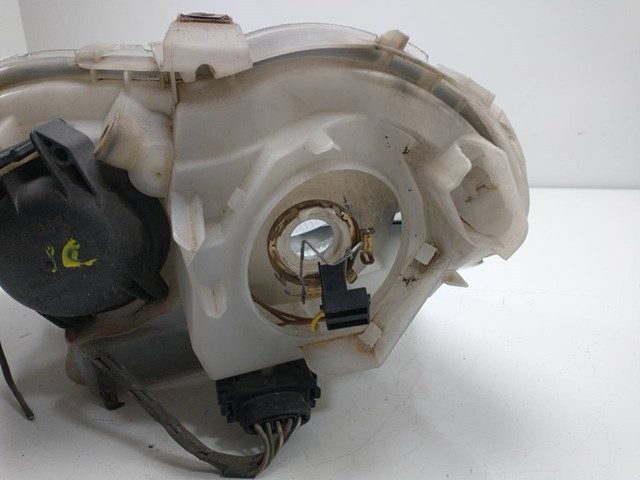 MERCEDES 301169202 Правая фара в наличии Винница