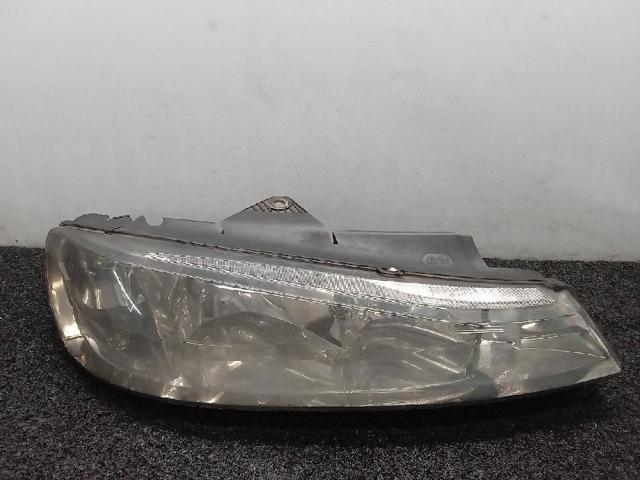 301175002 PEUGEOT Правая фара купить в Кривой Рог