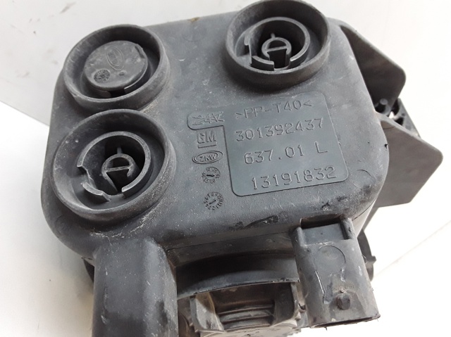 OPEL 301392437 Фара противотуманная правая в наличии Хмельницкий
