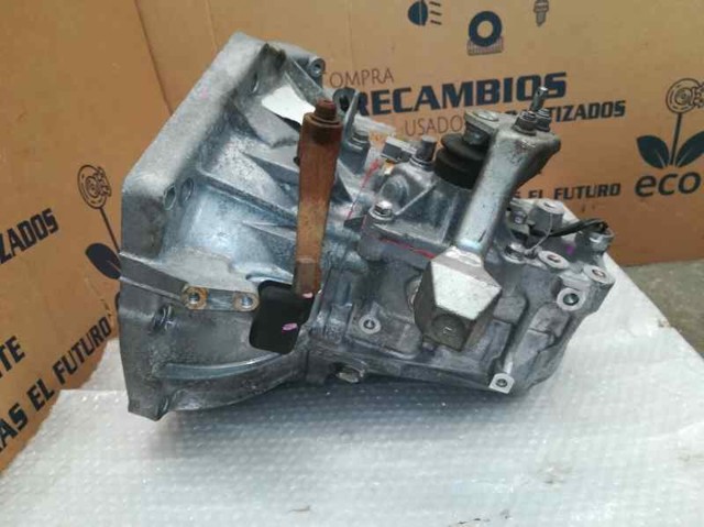 TOYOTA 3030052420 КПП в сборе (механическая коробка передач) в наличии Украина