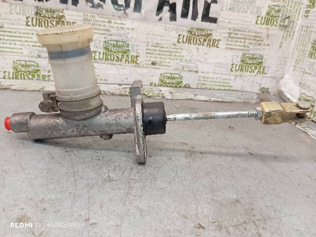 Cilindro mestre de embraiagem Nissan Patrol W260