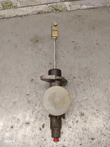 Cilindro mestre de embraiagem Nissan Patrol W260