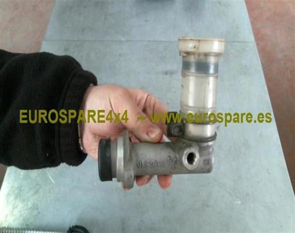 NISSAN 3061037J21 Цилиндр сцепления главный в наличии Сумы