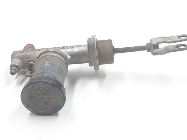 3061055S11 NISSAN Цилиндр сцепления главный купить в Ирпень