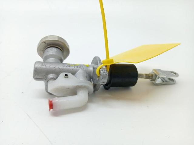 306105X01B NISSAN Цилиндр сцепления главный купить в Черновцы
