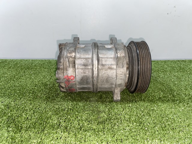 VOLVO 30612618 Компрессор кондиционера в наличии Ирпень