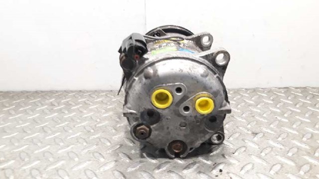 VOLVO 30612618 Компрессор кондиционера в наличии Харьков