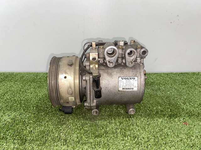 Compressor de ar condicionado para Mitsubishi Carisma 1.8 16V GDI (DA2A) 4G93 30614023