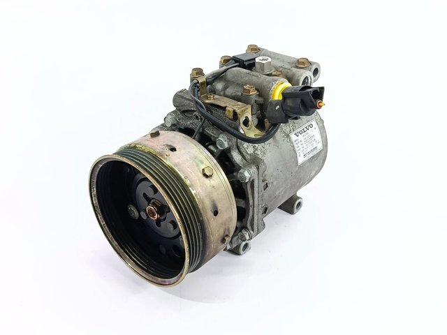 VOLVO 30614023 Компрессор кондиционера в наличии Черновцы