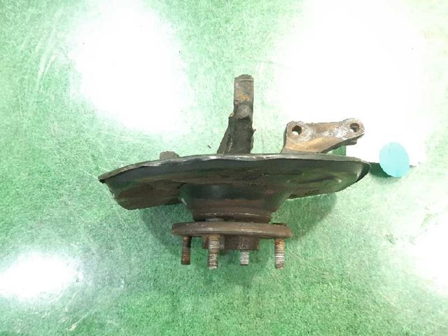 30620579 VOLVO Цапфа (поворотный кулак) передний правый купить в Киев