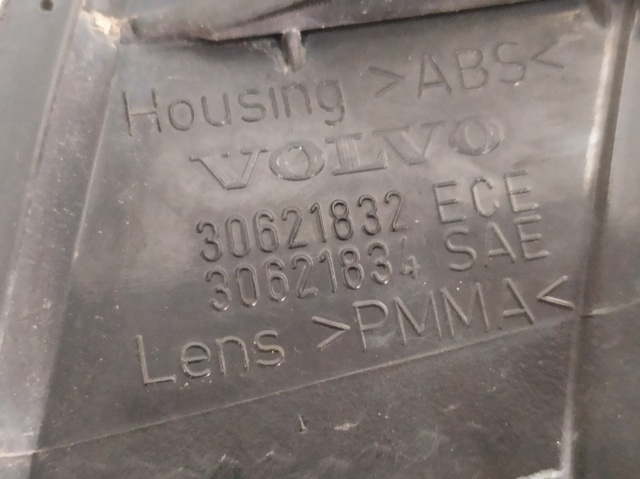 30621832 VOLVO Указатель поворота правый купить в Ирпень
