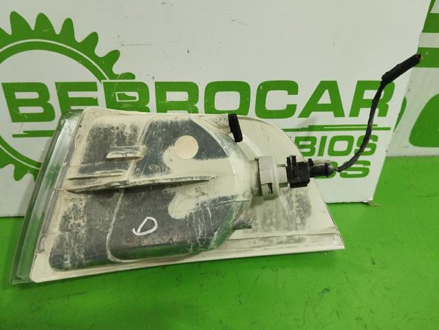 VOLVO 30621832 Поворотник правый в наличии Одесса