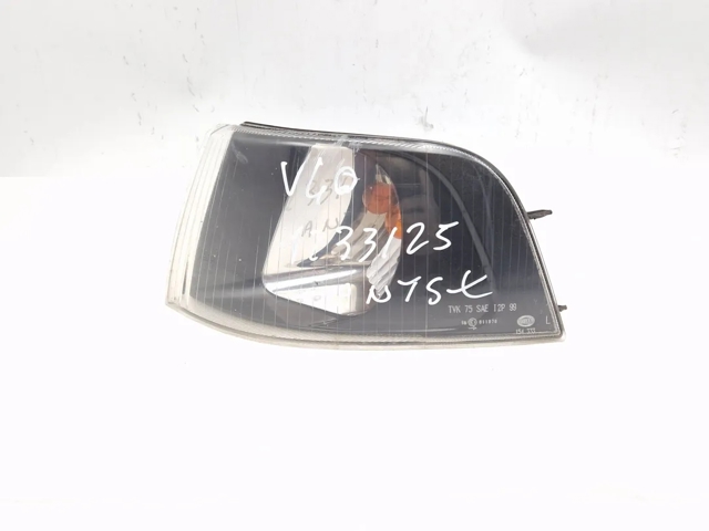 VOLVO 30621835 Указатель поворота левый в наличии Украина