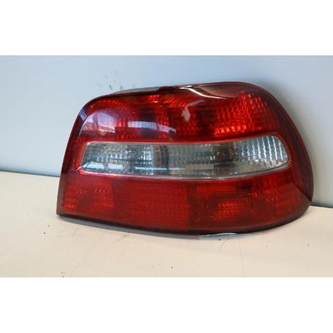 VOLVO 30621884 Фонарь задний правый в наличии Украина