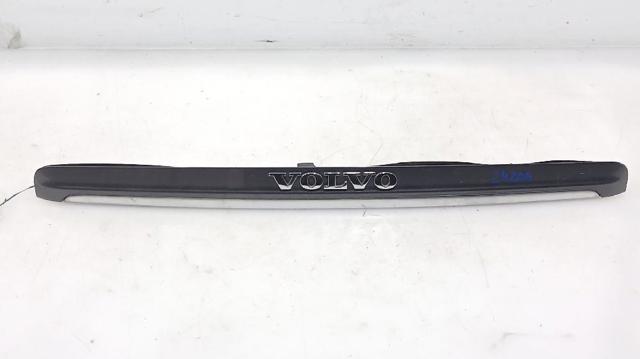 30634191 VOLVO Накладка крышки багажника купить в Ровно