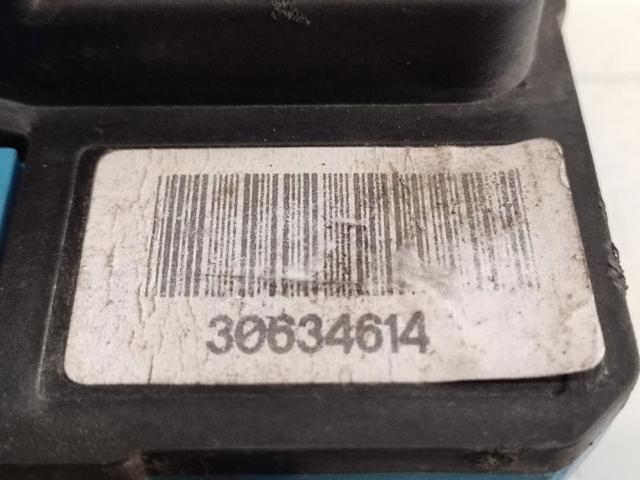 VOLVO 30634614 Замок водительской двери в наличии Харьков