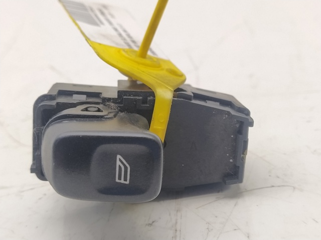 30634614 VOLVO Замок двери передней левой купить в Ужгород