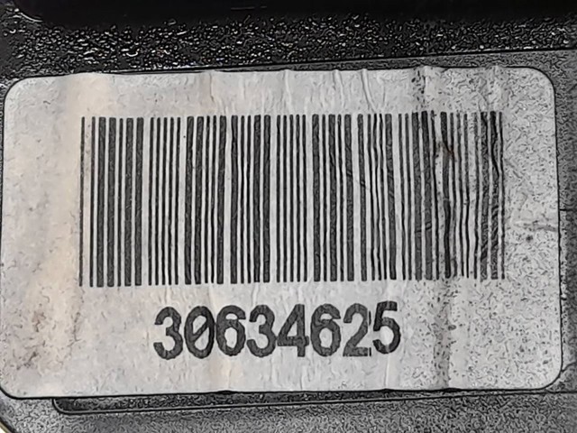 VOLVO 30634625 Замок двери задней правой в наличии Чернигов