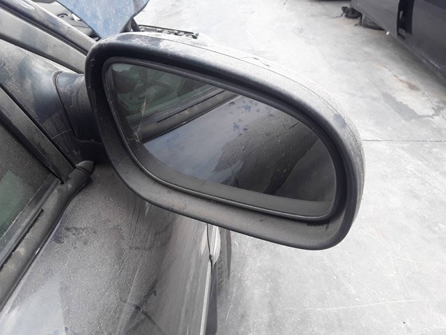 VOLVO 30634978 Правое зеркало в наличии Черновцы