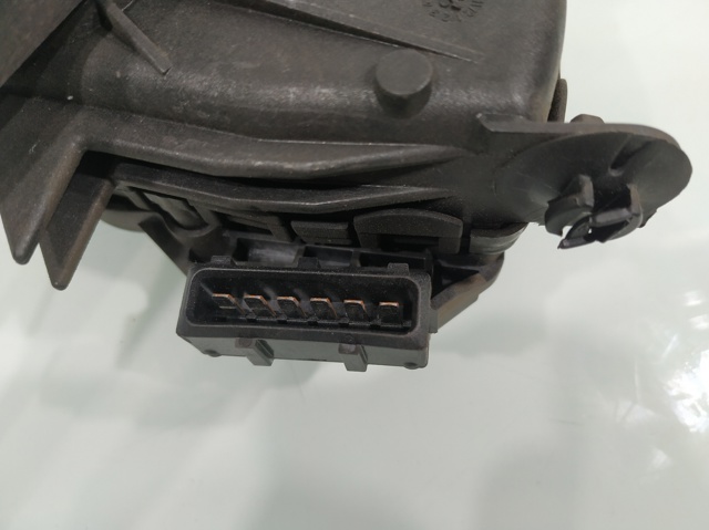 VOLVO 30636004 Педаль газа (акселератора) в наличии Николаев