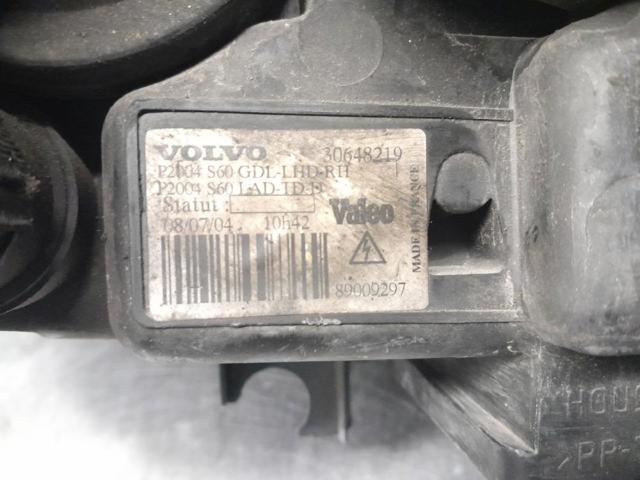 VOLVO 30648219 Фара правая в наличии Павлоград