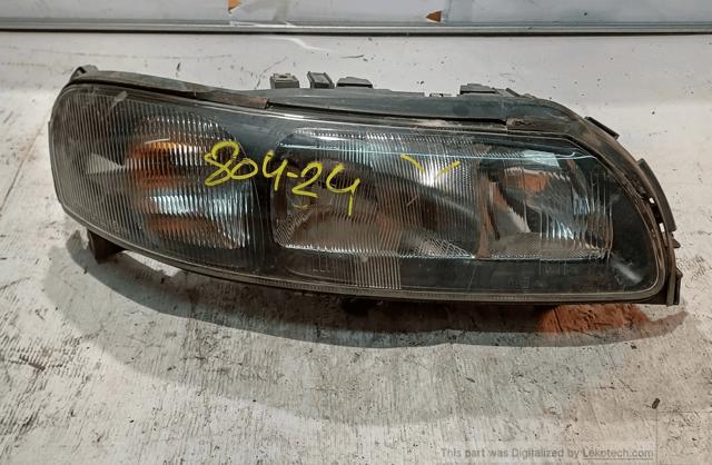VOLVO 30655906 Правая фара в наличии Тернополь