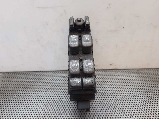 VOLVO 30658116 Кнопочный блок управления стеклоподъемником передний левый в наличии Тернополь