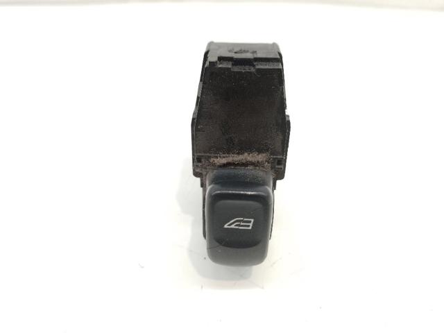 VOLVO 30658696 Кнопка включения мотора стеклоподъемника задняя в наличии Хмельницкий