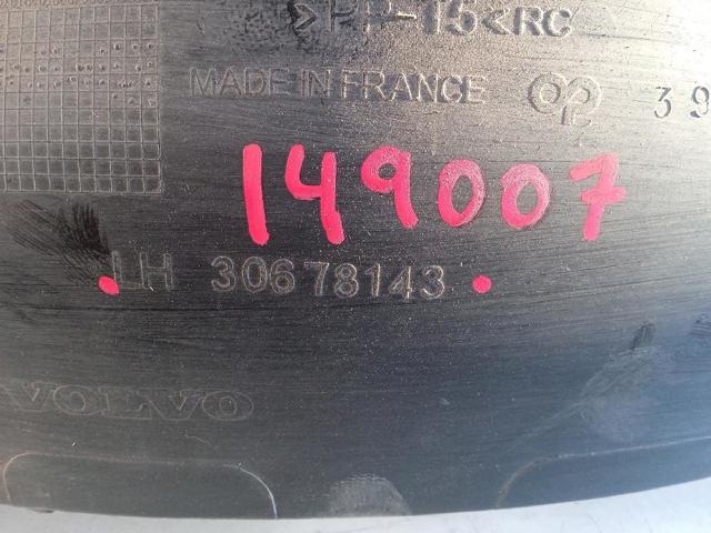 30678143 VOLVO Подкрылок передний левый купить в Ирпень
