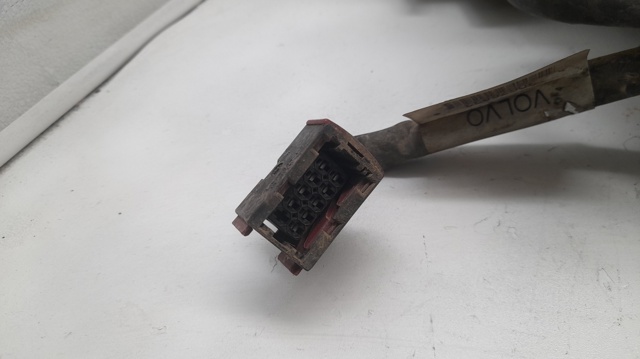 30678597 VOLVO Правая фара купить в Полтава