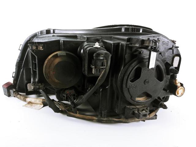 VOLVO 30678597 Фара правая в наличии Черновцы