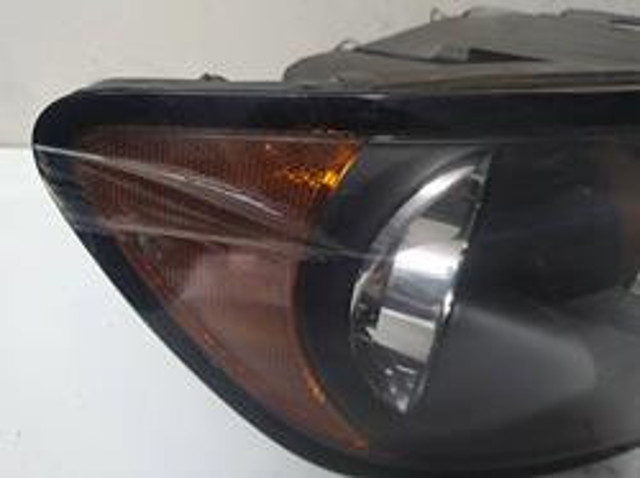 30678899 VOLVO Правая фара купить в Киев