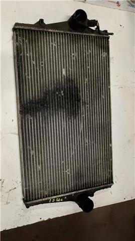 Radiador de esfriamento de motor 30681493 VOLVO