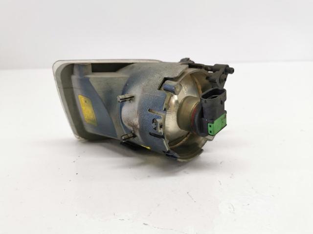 VOLVO 30698629 Фара противотуманная левая в наличии Киев