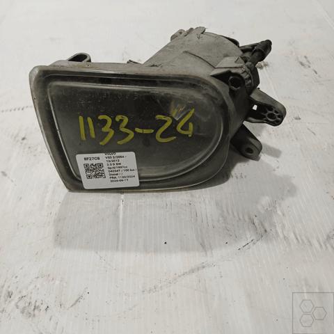 VOLVO 30698630 Фара противотуманная правая в наличии Ровно
