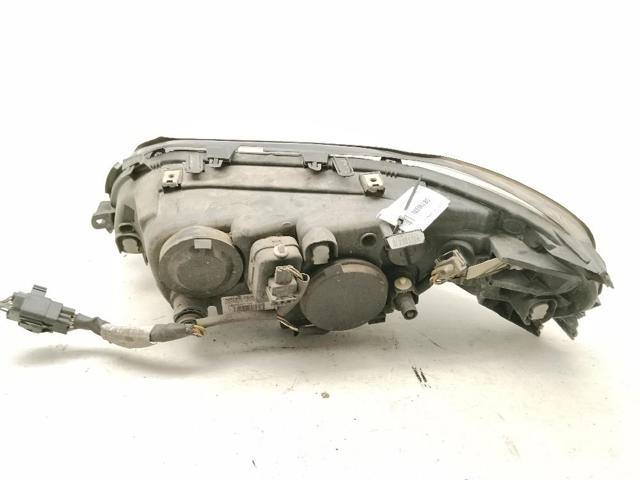 30698826 VOLVO Фара правая купить в Чернигов