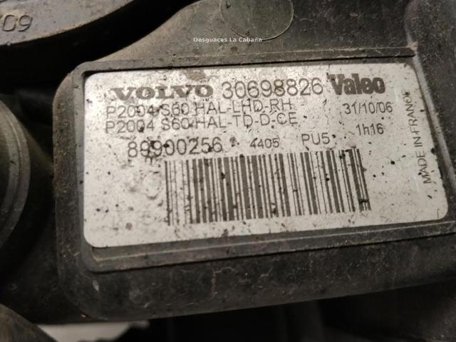 VOLVO 30698826 Правая фара в наличии Хмельницкий