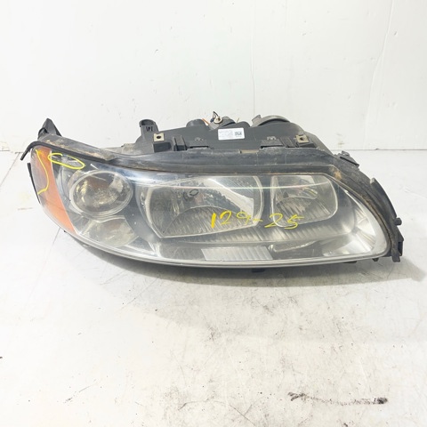 30698842 VOLVO Правая фара купить в Каменское