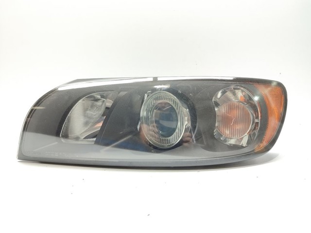 VOLVO 30698873 Фара правая в наличии Винница
