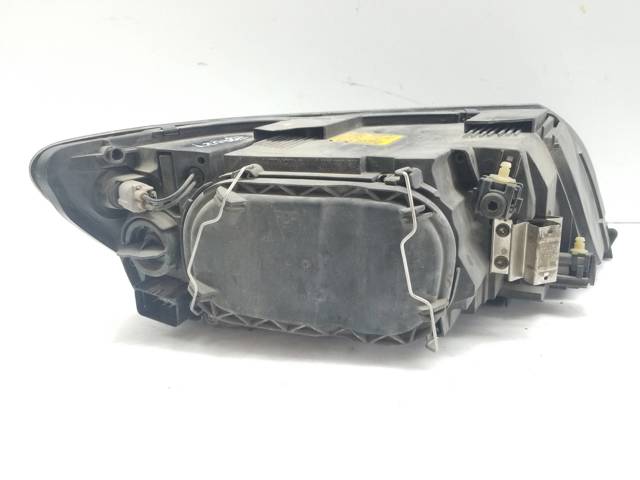 30698873 VOLVO Фара правая купить в Украина